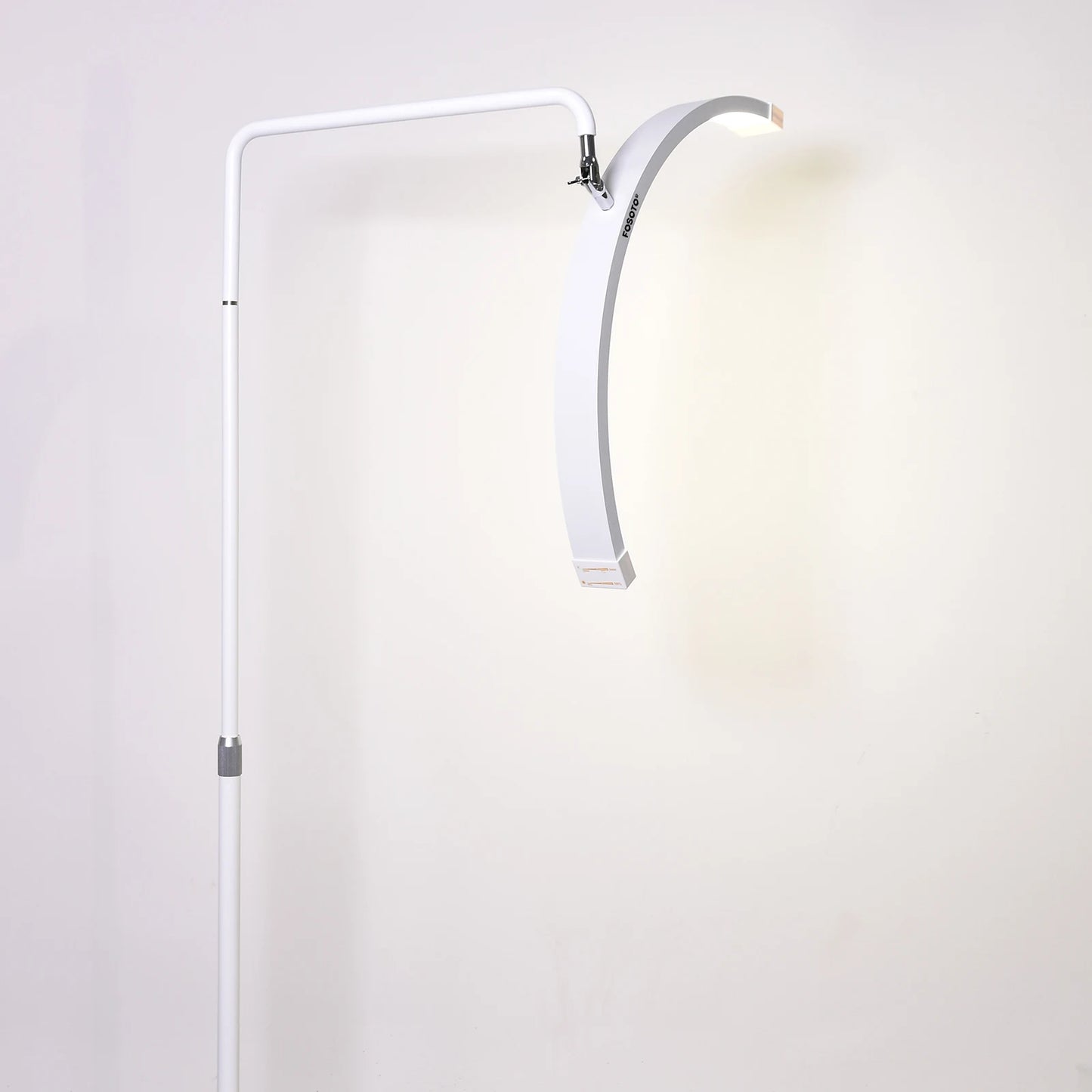 Fusitu Oversea Warehouse LED Half-Moon Shaped Light LED Lash Light With Floor Tripod Floor Video Light For Beauty Salon Makeup